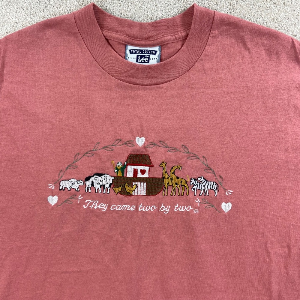Vintage 90s Noahs Ark Lee T-Shirt Unisex Large Pink Embroidered Made in USA